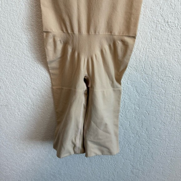 Spanx Higher Power High Waist Sculpting Shaping Seamless Short Nude Tan Cream S - Picture 5 of 10